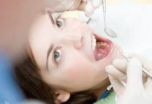 瞅瞅郑州口腔医院假牙义齿价格一览表 含国产树脂牙|塑钢牙|纯钛支架|全口超强吸附义齿价格