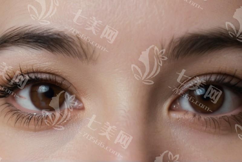学生近视度数疯涨，离焦镜能拯救吗？