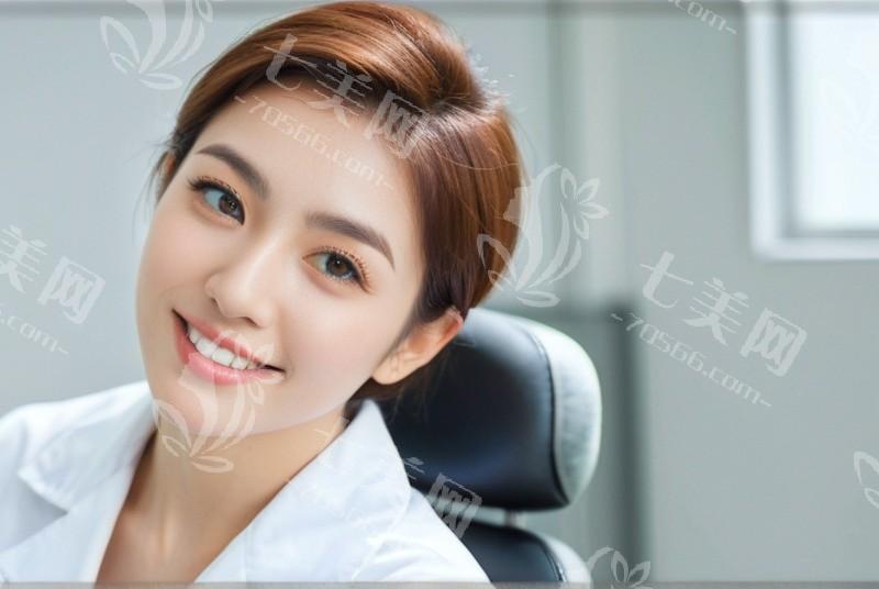 青岛维乐口腔收费价格表公开：他家价格亲民实力强