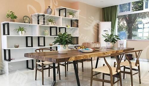 求问重庆齐美口腔如何？看医院资质、核心技术及特色项目