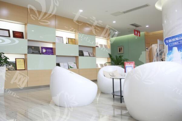 重庆联合丽格整形价格表一览，热门整形套餐价格优势凸显