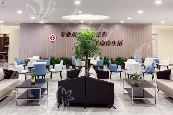 南阳市中心医院整形美容科价格表更新！看看这家技术过硬、收费透明的医院新收费