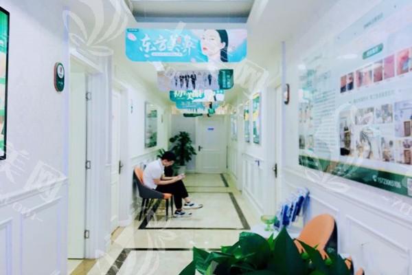 重庆军科疤痕中心正规吗？专科机构资质公开疤痕修复案例分享