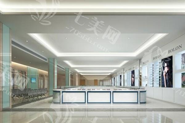 东莞华厦眼科医院 ICL 晶体植入手术收费价目表？价格合理且口碑爆棚