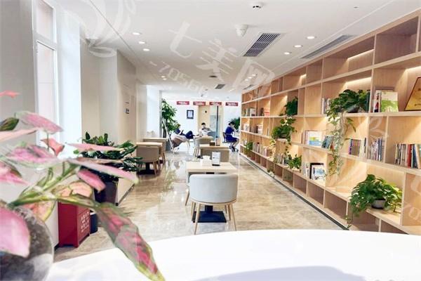 济南弗莱堡口腔地址在哪里？多店位置+医生资历+就诊环境实拍