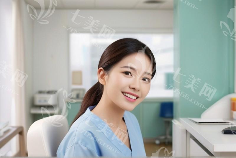 更新深圳铭德口腔门诊部收费标准揭秘 种植牙2480+矫正6500+ 患者评价性价比高  