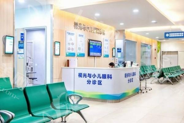 求问深圳爱尔眼科医院如何？从诊疗设备和特色项目分析实力