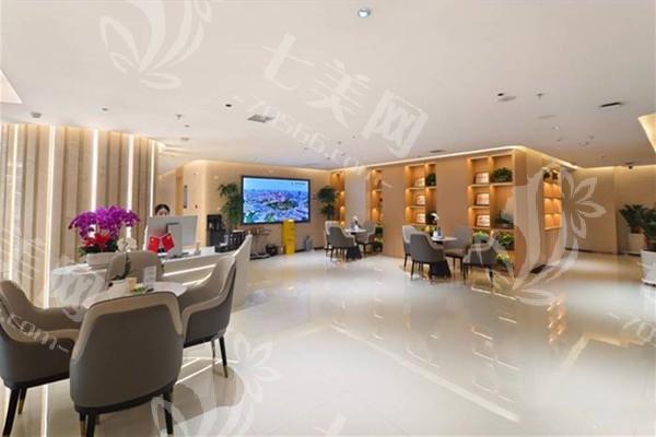 青海诺贝尔口腔医院正规吗？它资质齐全技术优备受认可