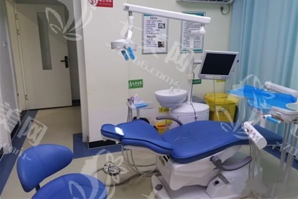 湖南湘乡张波口腔医院看牙环境如何？空间宽敞明亮+设备齐全+候诊舒适  
