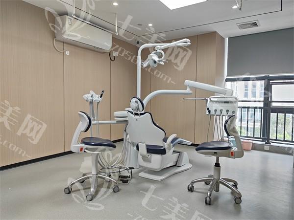 全新清远清口口腔医院价目表揭秘 根管治疗500+拔牙80+ 基础项目定价合理  