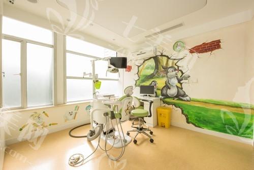 杭州一牙口腔医院正规吗？医生经验丰富性价比高，速查医院地址与口碑
