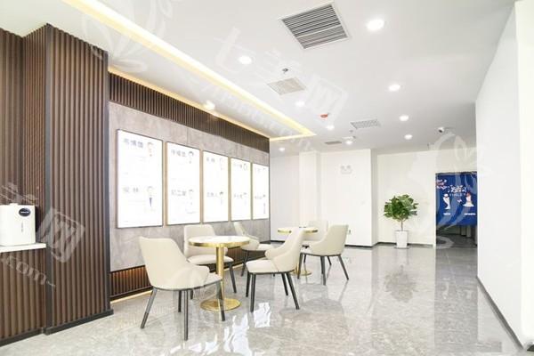 辽阳维尔口腔门诊部儿童早期干预矫正收费标准如何？收费便宜且医生技术牛
